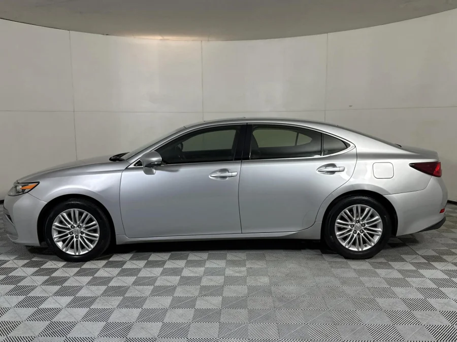 Used 2017 Lexus ES 250 EX - WeBuyCars Midstream Used 2017 Lexus ES 250 EX - WeBuyCars Midstream