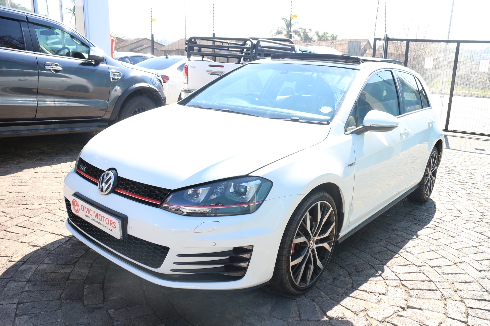 Used 2016 Volkswagen Golf GTI auto