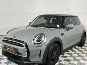 Used 2022 MINI Hatch One Hatch 3-door Used 2022 MINI Hatch One Hatch 3-door
