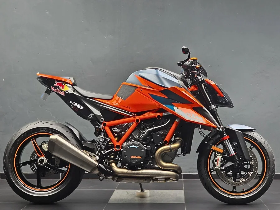 Used 2021 KTM Superduke 1290 R - Bikeshop Boksburg Used 2021 KTM Superduke 1290 R - Bikeshop Boksburg