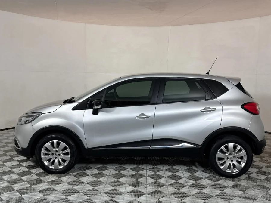 Used 2017 Renault Captur 66kW turbo Dynamique - WeBuyCars JHB South