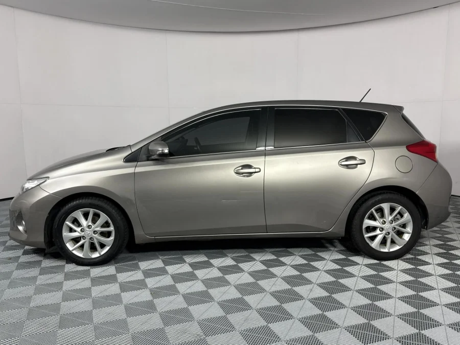 Used 2013 Toyota Auris 1.6 XR - WeBuyCars Lansdowne Used 2013 Toyota Auris 1.6 XR - WeBuyCars Lansdowne