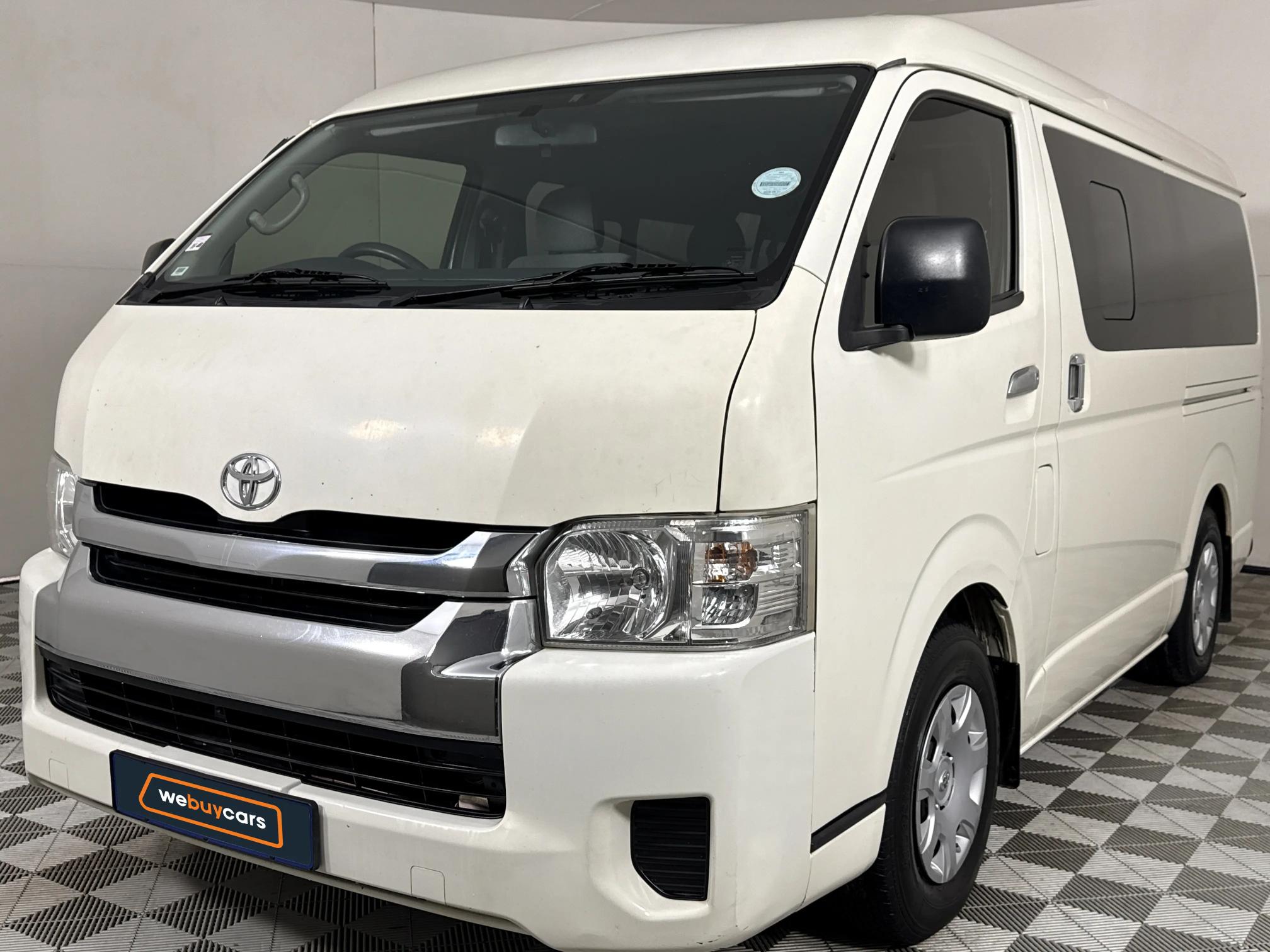 Used 2015 Toyota Quantum 2.7 GL 10-seater bus