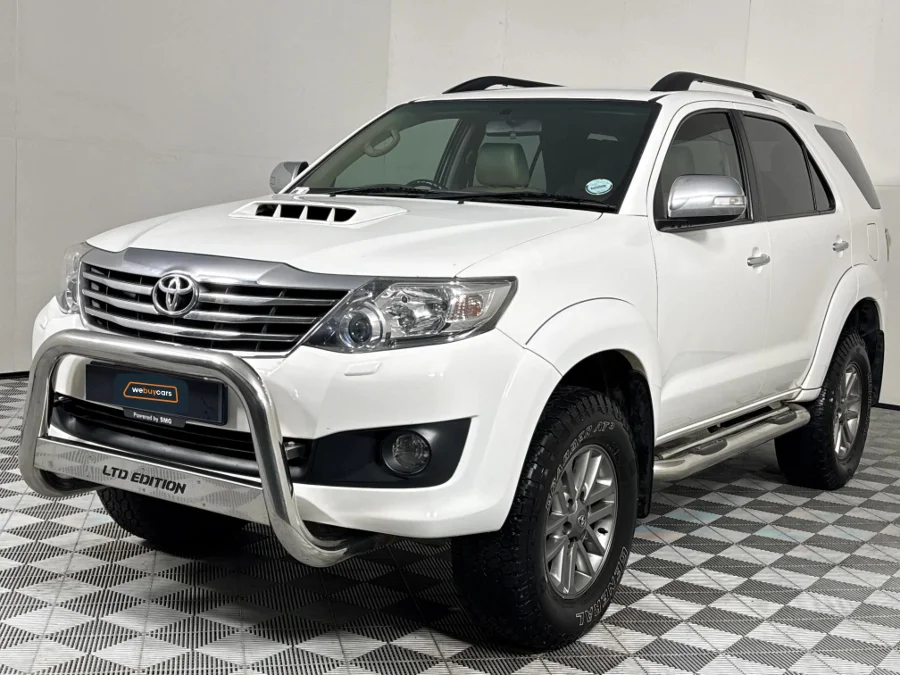 Used 2014 Toyota Fortuner 3.0D-4D 4x4 Limited - WeBuyCars Riverhorse Used 2014 Toyota Fortuner 3.0D-4D 4x4 Limited - WeBuyCars Riverhorse