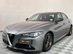 Used 2017 Alfa Romeo Giulia 2.0T Used 2017 Alfa Romeo Giulia 2.0T