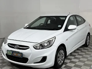 Used 2017 Hyundai Accent sedan 1.6 Motion Used 2017 Hyundai Accent sedan 1.6 Motion
