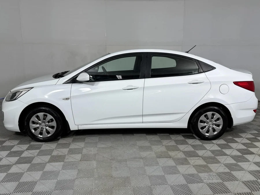 Used 2017 Hyundai Accent sedan 1.6 Motion - WeBuyCars Silverlakes Used 2017 Hyundai Accent sedan 1.6 Motion - WeBuyCars Silverlakes