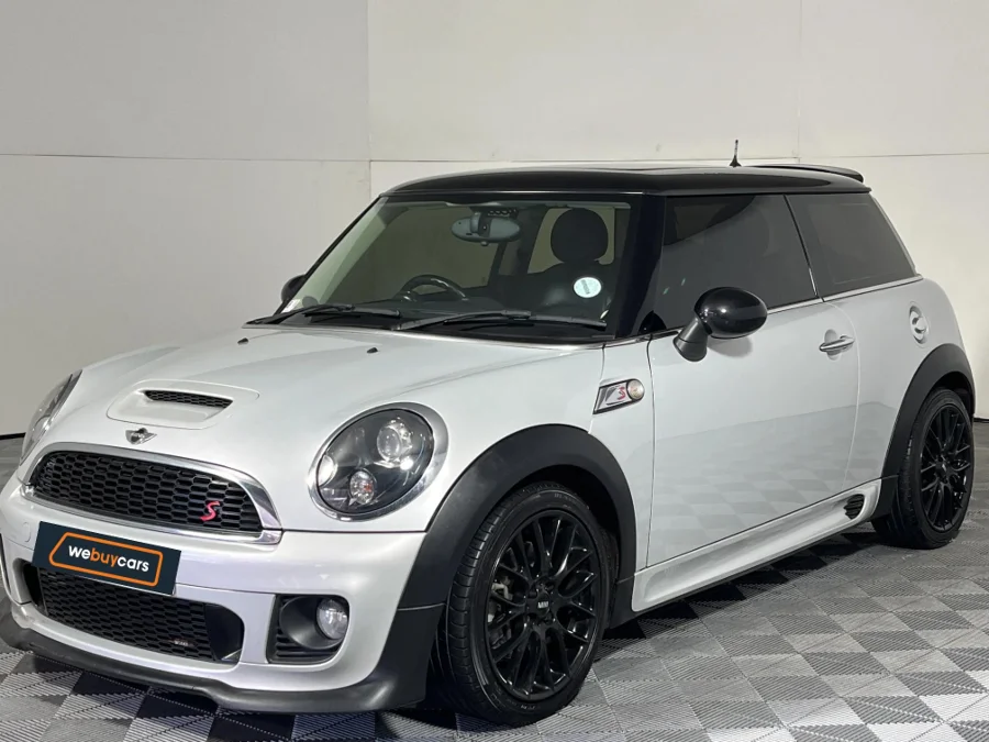 Used 2014 MINI Hatch Cooper S Hatch 3-door Seven 7 auto - WeBuyCars Vereeniging Used 2014 MINI Hatch Cooper S Hatch 3-door Seven 7 auto - WeBuyCars Vereeniging