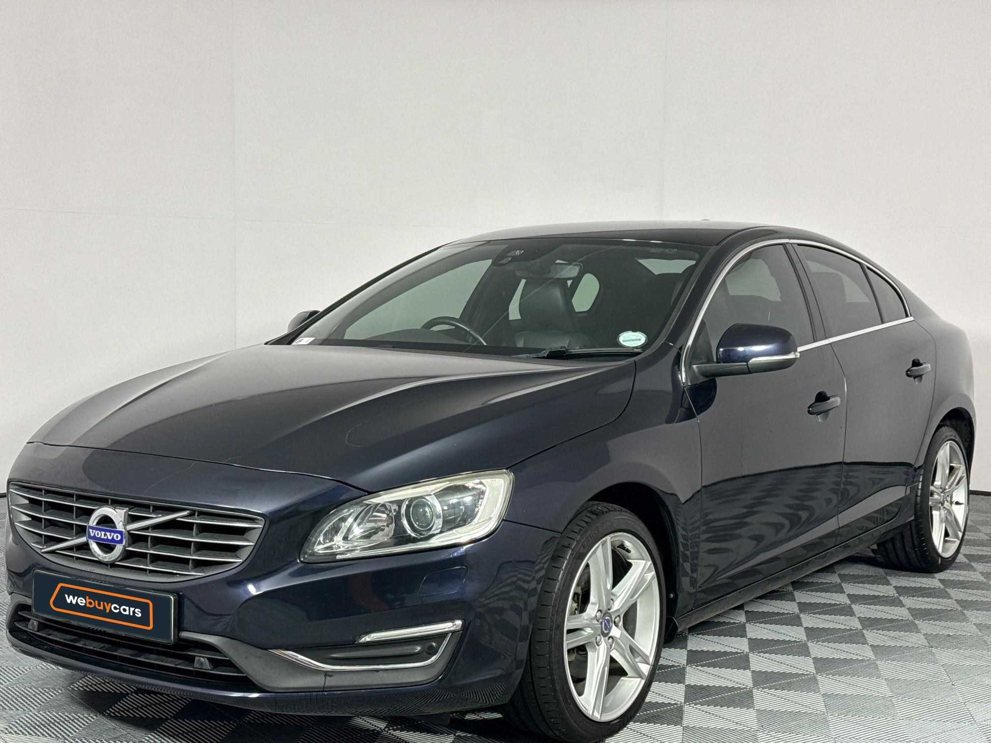Used 2017 Volvo S60 T3 Momentum