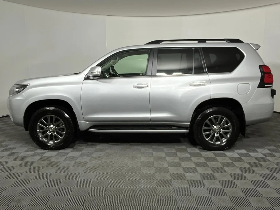 Used 2018 Toyota Land Cruiser Prado 3.0DT VX-L - WeBuyCars  Witbank