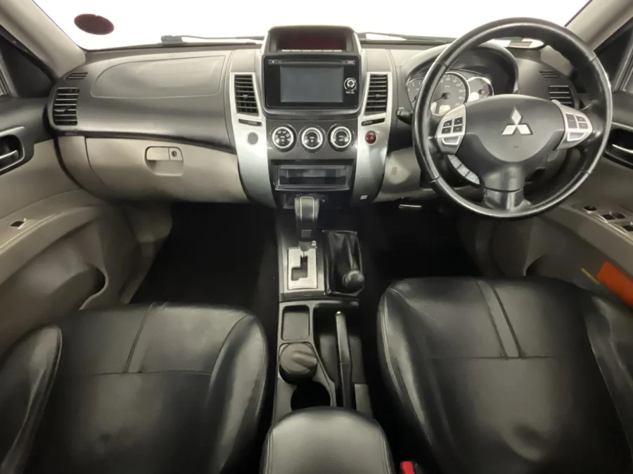 Used 2013 Mitsubishi Pajero Sport 2.5DI-D 4x4 Shogun auto - WeBuyCars Silverlakes Used 2013 Mitsubishi Pajero Sport 2.5DI-D 4x4 Shogun auto - WeBuyCars Silverlakes