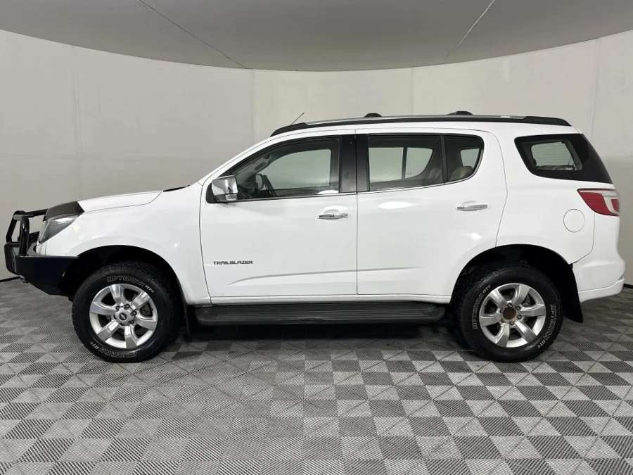 Used 2013 Chevrolet Trailblazer 2.8D 4x4 LTZ - WeBuyCars The Dome Used 2013 Chevrolet Trailblazer 2.8D 4x4 LTZ - WeBuyCars The Dome
