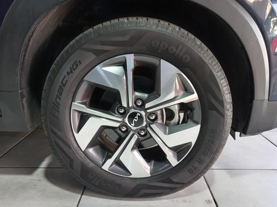 Used 2024 Kia Sonet 1.5 EX manual - H2Cars Used 2024 Kia Sonet 1.5 EX manual - H2Cars