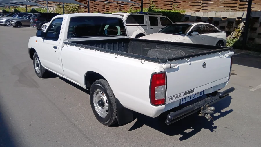 Used 2019 Nissan NP300 Hardbody 2.5TDi - Khensani Imports And Exports