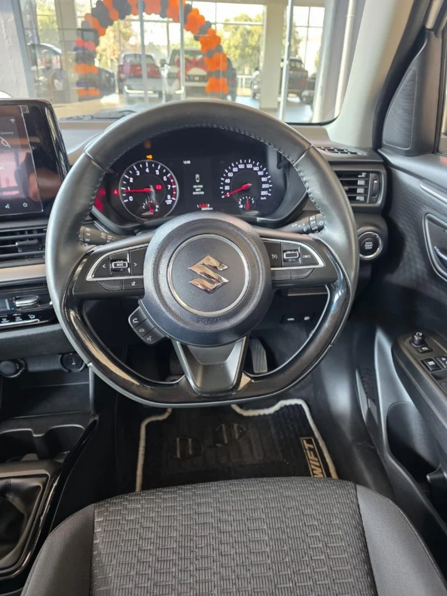 Used 2025 Suzuki Swift 1.2 GLX manual - Driverite Bryanston Used 2025 Suzuki Swift 1.2 GLX manual - Driverite Bryanston