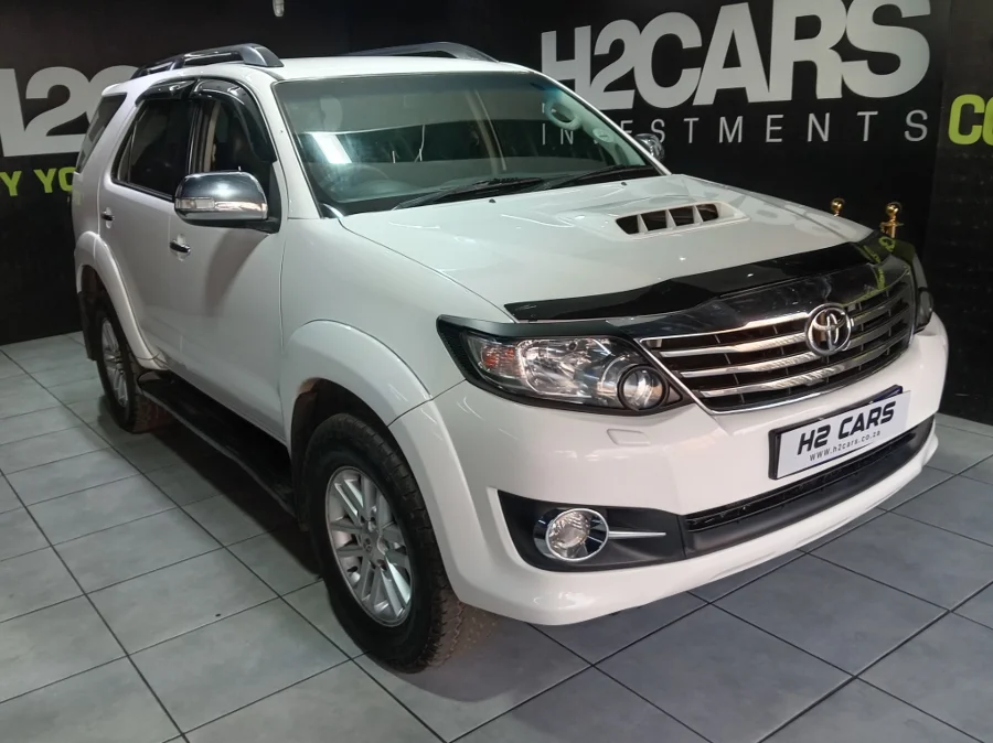 Used 2015 Toyota Fortuner 3.0D-4D - H2Cars Used 2015 Toyota Fortuner 3.0D-4D - H2Cars