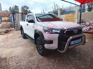 Used 2024 Toyota Hilux 2.4GD-6 Xtra cab Raider auto Used 2024 Toyota Hilux 2.4GD-6 Xtra cab Raider auto