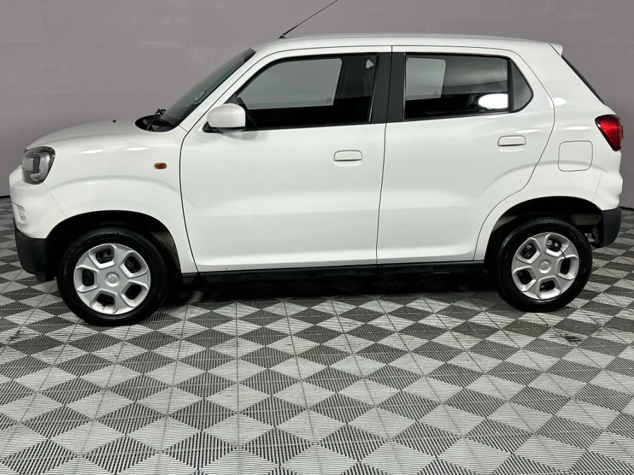 Used 2021 Suzuki S-Presso 1.0 GL+ manual - WeBuyCars Richmond Used 2021 Suzuki S-Presso 1.0 GL+ manual - WeBuyCars Richmond