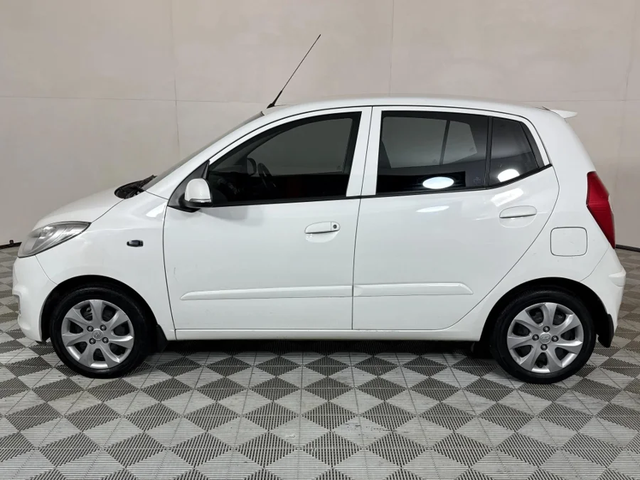 Used 2016 Hyundai i10 1.1 Motion - WeBuyCars JHB South Used 2016 Hyundai i10 1.1 Motion - WeBuyCars JHB South