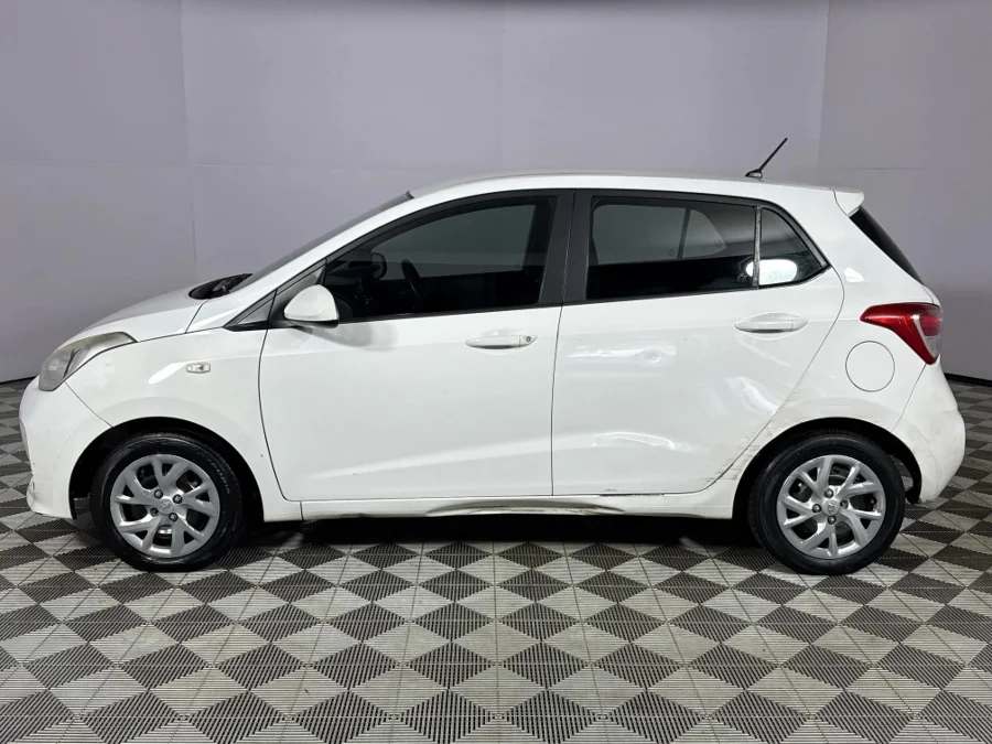 Used 2017 Hyundai Grand i10 1.25 Motion - WeBuyCars Durban Used 2017 Hyundai Grand i10 1.25 Motion - WeBuyCars Durban