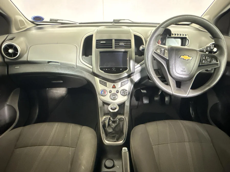 Used 2016 Chevrolet Sonic hatch 1.6 LS Black&White Edition - WeBuyCars Midstream Used 2016 Chevrolet Sonic hatch 1.6 LS Black&White Edition - WeBuyCars Midstream