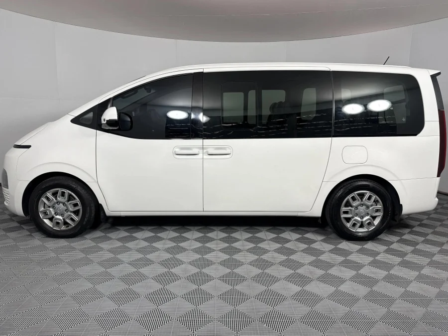 Used 2022 Hyundai Staria 2.2D Executive 9-seater - WeBuyCars Richmond Used 2022 Hyundai Staria 2.2D Executive 9-seater - WeBuyCars Richmond