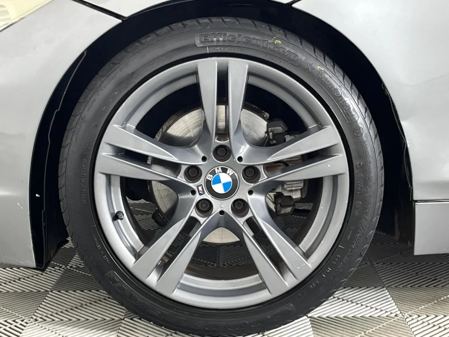Used 2009 BMW Z4 sDrive23i M Sport Design Pure Impulse sports-auto - WeBuyCars The Dome Used 2009 BMW Z4 sDrive23i M Sport Design Pure Impulse sports-auto - WeBuyCars The Dome
