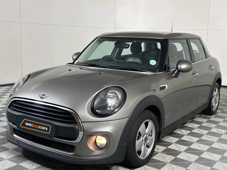 Used 2018 MINI Hatch One Hatch 5-door - WeBuyCars Midstream Used 2018 MINI Hatch One Hatch 5-door - WeBuyCars Midstream
