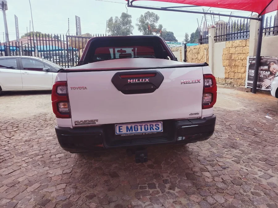 Used 2024 Toyota Hilux 2.4GD-6 double cab Raider auto - E Motors Used 2024 Toyota Hilux 2.4GD-6 double cab Raider auto - E Motors