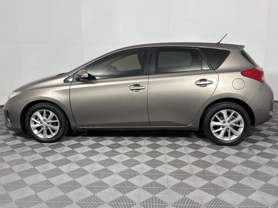 Used 2014 Toyota Auris 1.6 XS - WeBuyCars Richmond Used 2014 Toyota Auris 1.6 XS - WeBuyCars Richmond