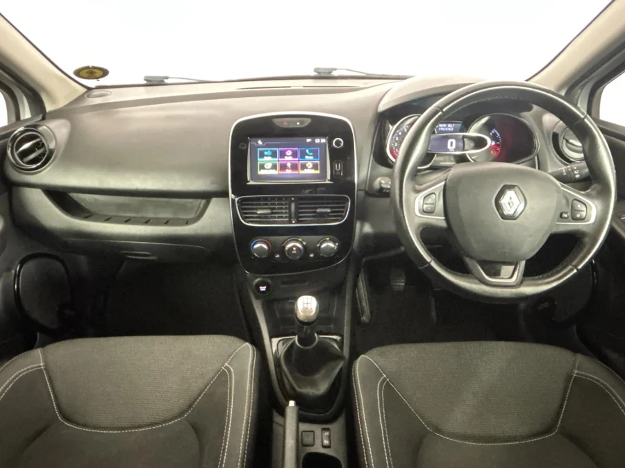 Used 2017 Renault Clio 66kW turbo Authentique - WeBuyCars Richmond Used 2017 Renault Clio 66kW turbo Authentique - WeBuyCars Richmond