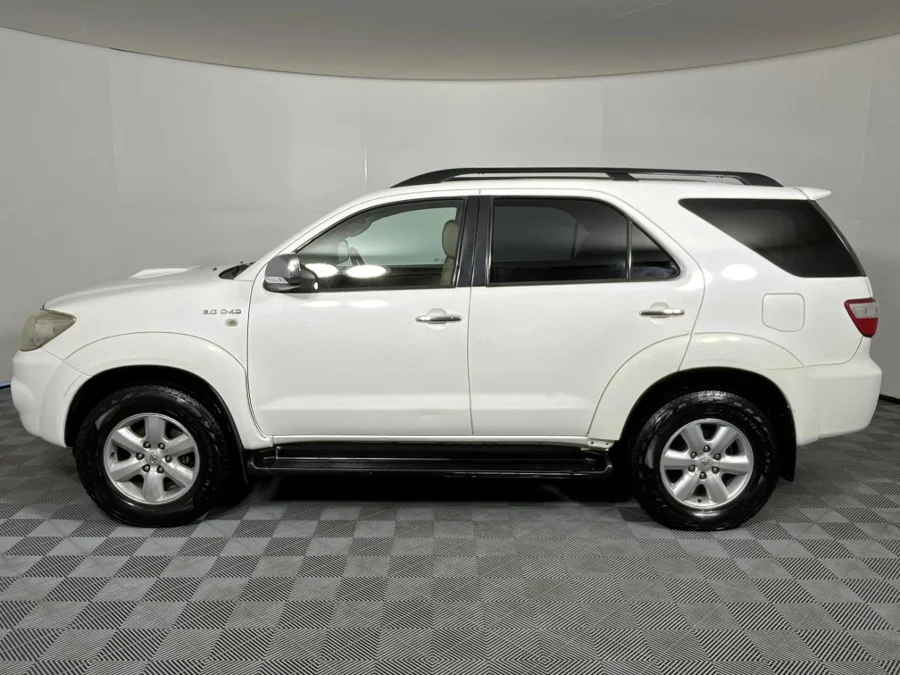 Used 2011 Toyota Fortuner 3.0D-4D - WeBuyCars Witbank Used 2011 Toyota Fortuner 3.0D-4D - WeBuyCars Witbank