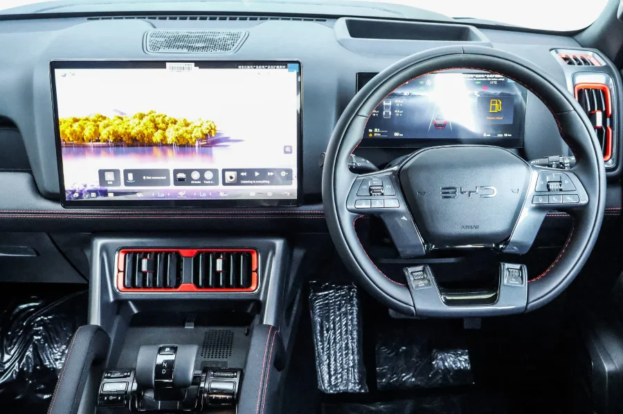 New 2026 BYD Shark 6 double cab Premium AWD - BYD Woodmead New New 2026 BYD Shark 6 double cab Premium AWD - BYD Woodmead New