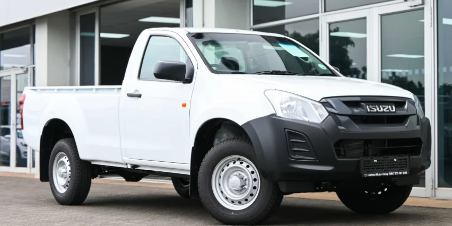 Used 2026 Isuzu D-Max Gen 6 250 single cab Fleetside safety - Isuzu Richards Bay Used 2026 Isuzu D-Max Gen 6 250 single cab Fleetside safety - Isuzu Richards Bay
