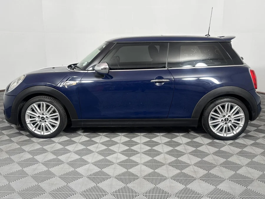Used 2015 MINI Hatch Cooper S Hatch 3-door Seven 7 auto - WeBuyCars Lansdowne Used 2015 MINI Hatch Cooper S Hatch 3-door Seven 7 auto - WeBuyCars Lansdowne