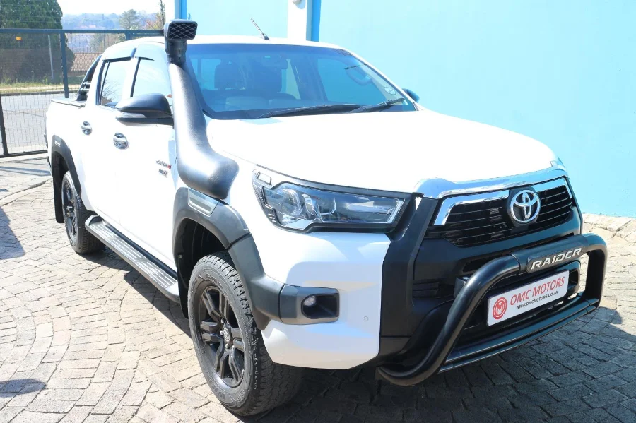 Used 2024 Toyota Hilux 2.4GD-6 double cab 4x4 Raider manual - OMC Motors