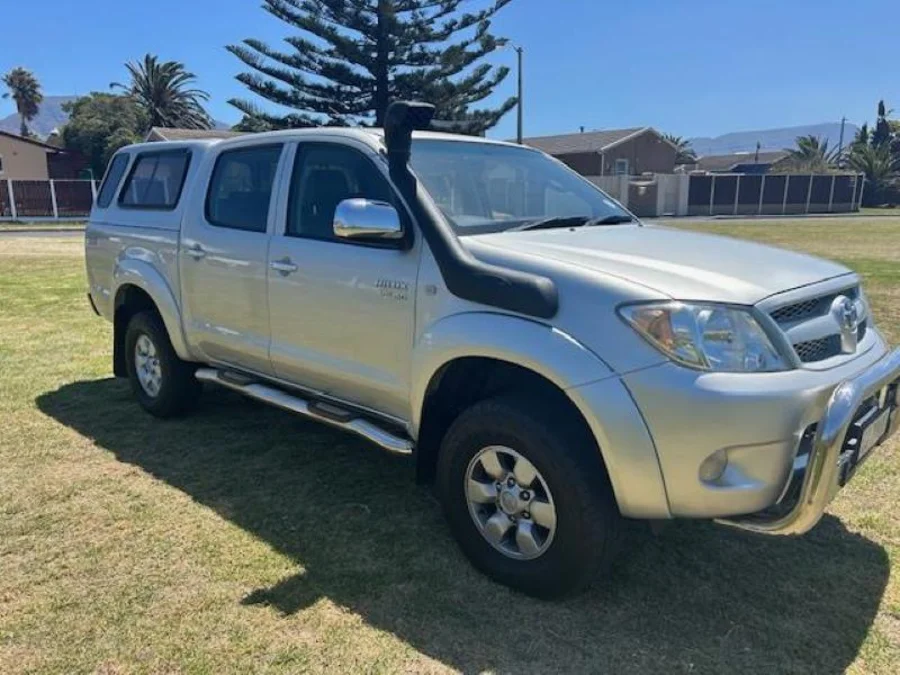 Used 2012 Toyota Hilux 3.0D-4D double cab Raider Dakar edition - Khensani Imports And Exports Used 2012 Toyota Hilux 3.0D-4D double cab Raider Dakar edition - Khensani Imports And Exports