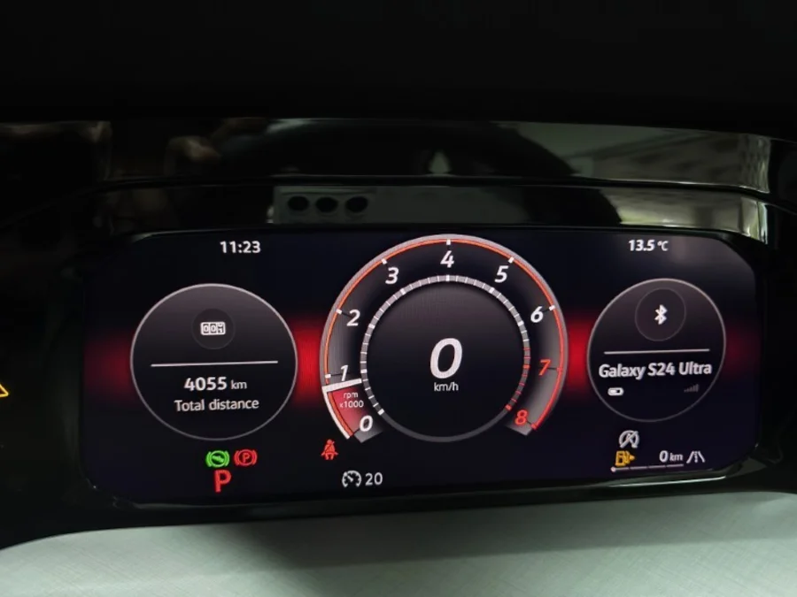Preloaded Image 32