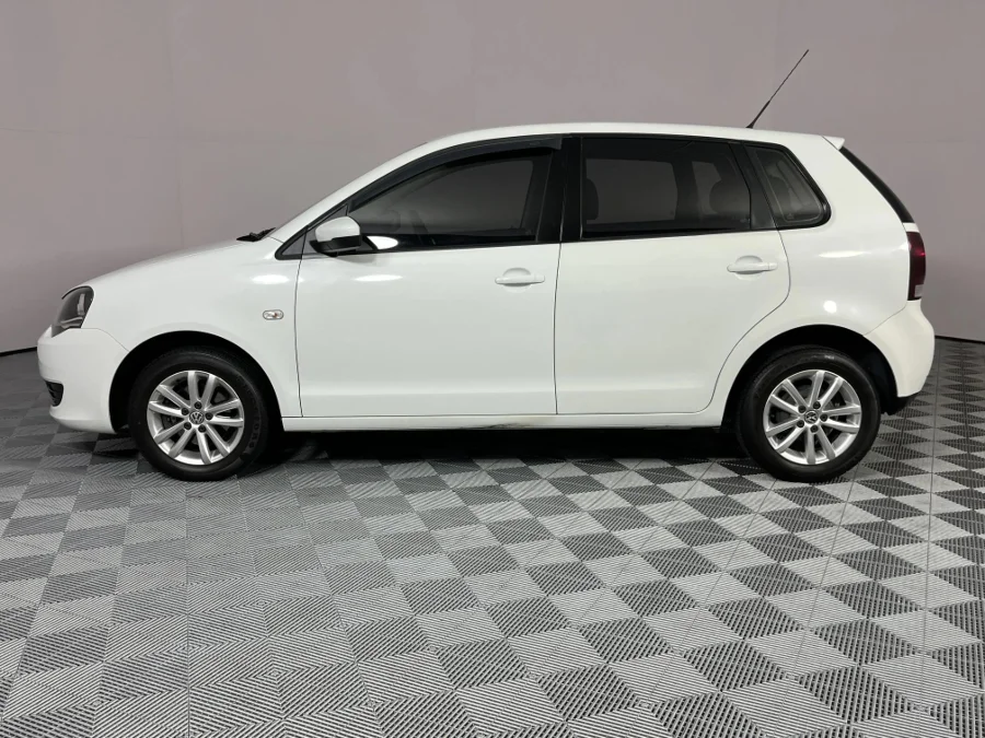 Used 2015 Volkswagen Polo Vivo hatch 1.4 Trendline - WeBuyCars Brackenfell Cape Town