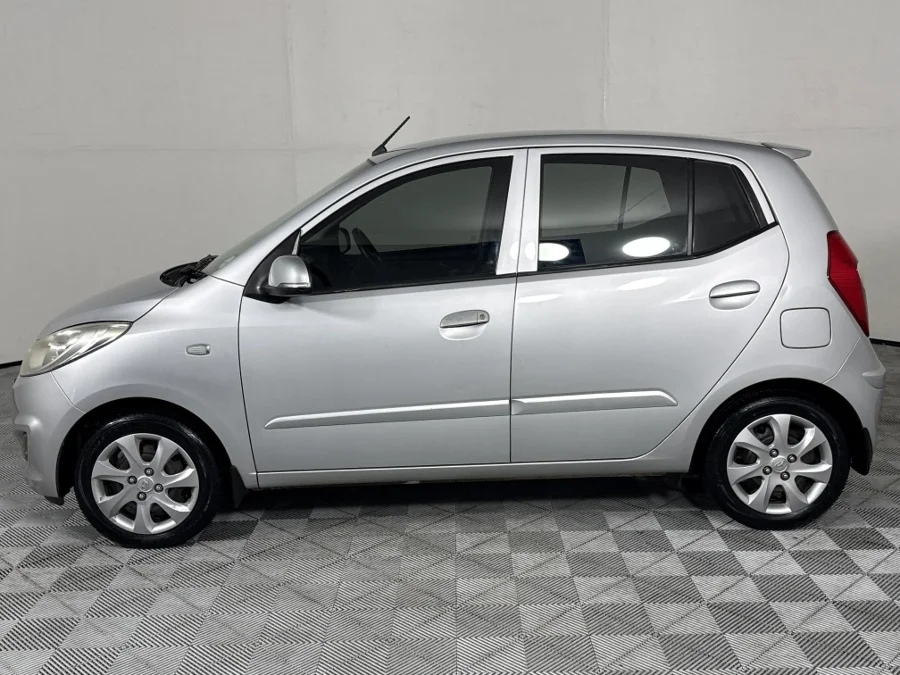 Used 2014 Hyundai i10 1.1 Motion - WeBuyCars The Dome