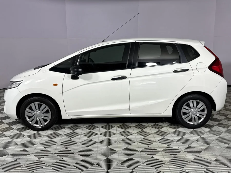 Used 2015 Honda Jazz 1.2 Trend - WeBuyCars Durban Used 2015 Honda Jazz 1.2 Trend - WeBuyCars Durban
