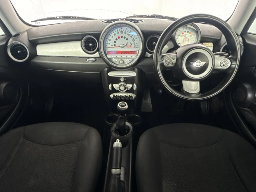 Used 2009 MINI Hatch Cooper - WeBuyCars Vereeniging Used 2009 MINI Hatch Cooper - WeBuyCars Vereeniging