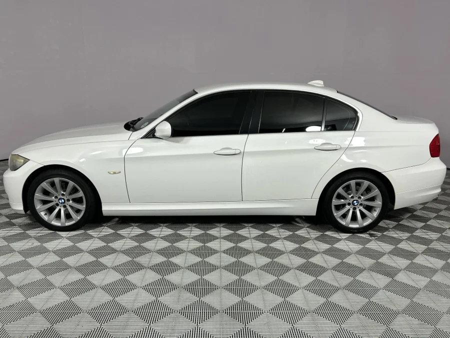 Used 2010 BMW 3 Series 323i auto - WeBuyCars Richmond Used 2010 BMW 3 Series 323i auto - WeBuyCars Richmond