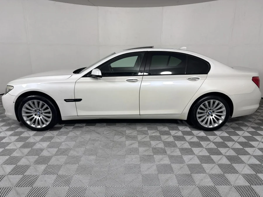 Used 2009 BMW 7 Series 730d M Sport - WeBuyCars The Dome Used 2009 BMW 7 Series 730d M Sport - WeBuyCars The Dome