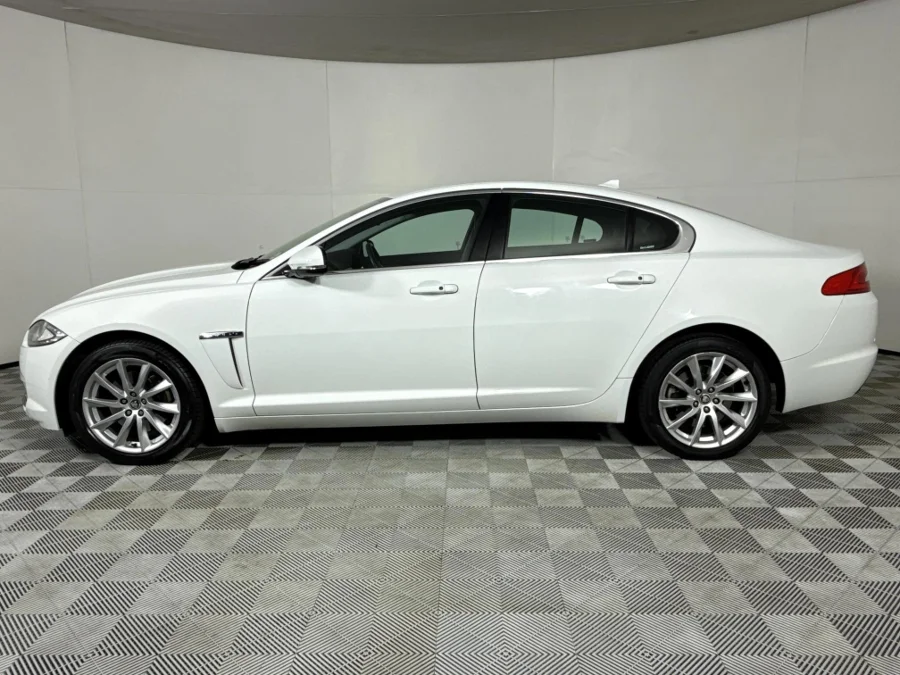 Used 2013 Jaguar XF 2.2D Premium Luxury - WeBuyCars Riverhorse Used 2013 Jaguar XF 2.2D Premium Luxury - WeBuyCars Riverhorse