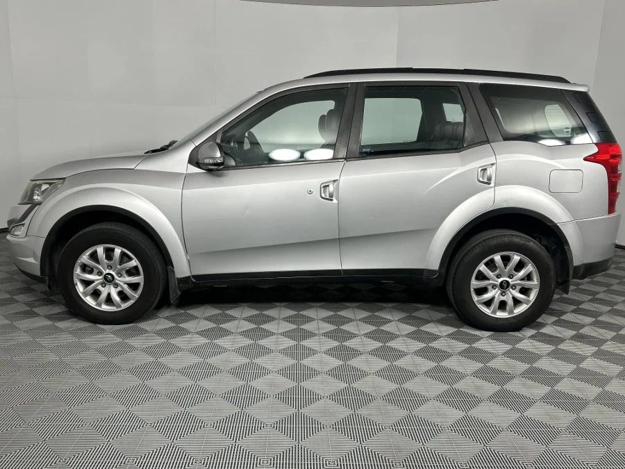 Used 2018 Mahindra XUV500 2.2CRDe W8 - WeBuyCars Lansdowne Used 2018 Mahindra XUV500 2.2CRDe W8 - WeBuyCars Lansdowne