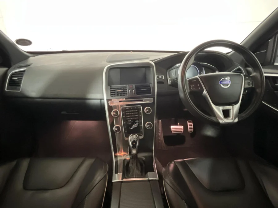 Used 2018 Volvo XC60 D5 AWD R-Design - WeBuyCars Germiston