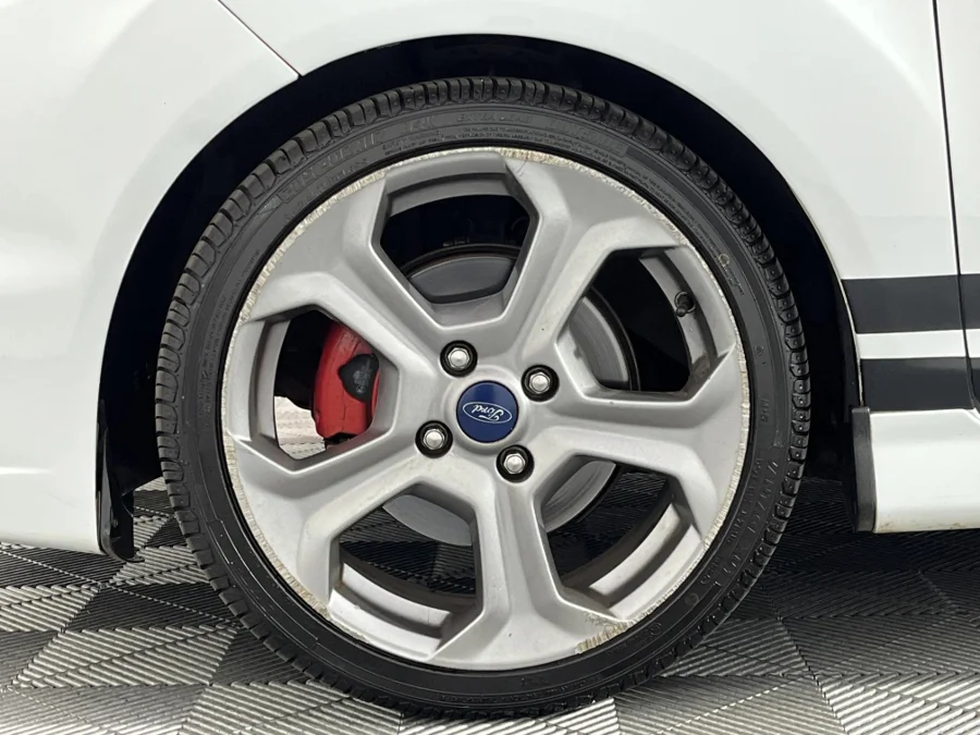 Used 2016 Ford Fiesta ST - WeBuyCars Germiston Used 2016 Ford Fiesta ST - WeBuyCars Germiston