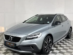Used 2018 Volvo V40 D3 Inscription