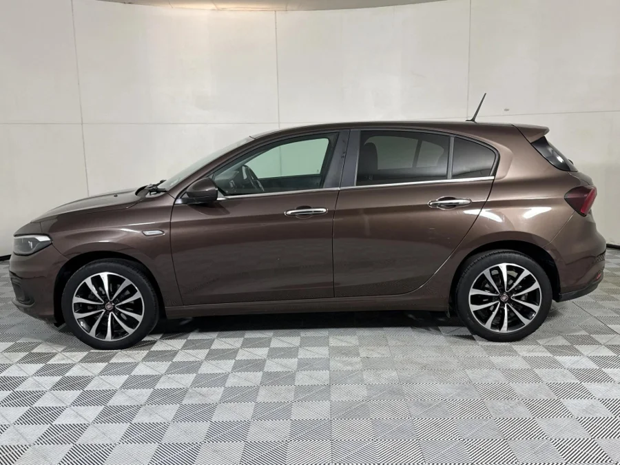 Used 2021 Fiat Tipo hatch 1.6 Lounge - WeBuyCars Midstream